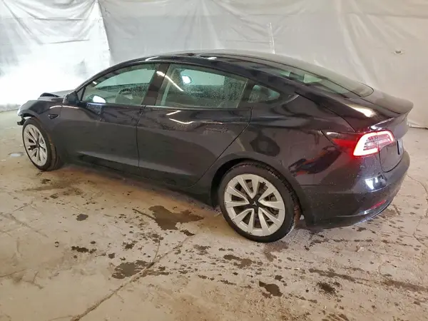 5YJ3E1EA6PF439219 2023 TESLA MODEL 3 - Image 2