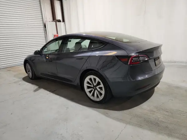 5YJ3E1EA6PF439222 2023 TESLA MODEL 3 - Image 2
