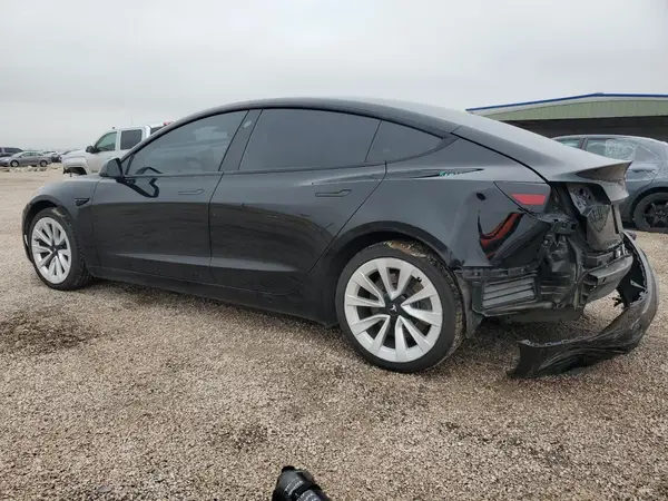 5YJ3E1EA6PF439429 2023 TESLA MODEL 3 - Image 2