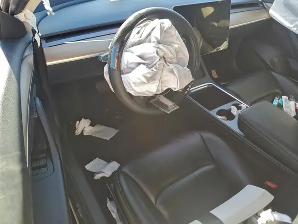 5YJ3E1EA6PF449586 2023 TESLA MODEL 3 - Image 8