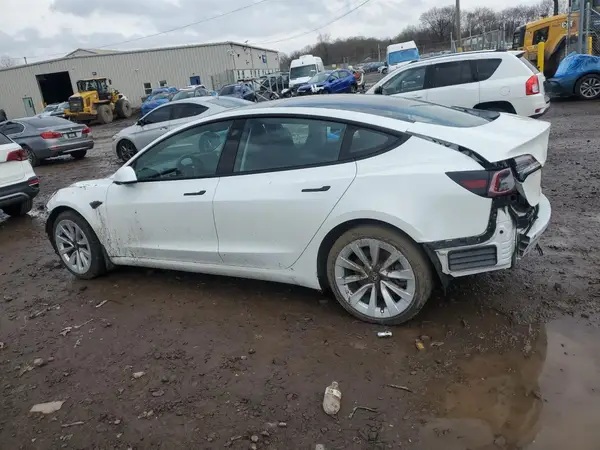 5YJ3E1EA6PF449703 2023 TESLA MODEL 3 - Image 2