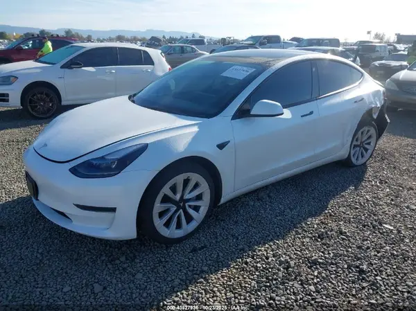 5YJ3E1EA6PF450897 2023 TESLA MODEL 3 - Image 2