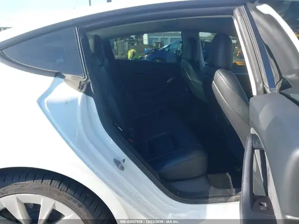 5YJ3E1EA6PF450897 2023 TESLA MODEL 3 - Image 8