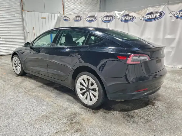 5YJ3E1EA6PF451287 2023 TESLA MODEL 3 - Image 2