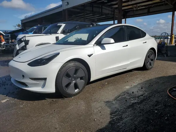 5YJ3E1EA6PF451600 2023 TESLA MODEL 3 - Image 1