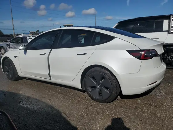 5YJ3E1EA6PF451600 2023 TESLA MODEL 3 - Image 2