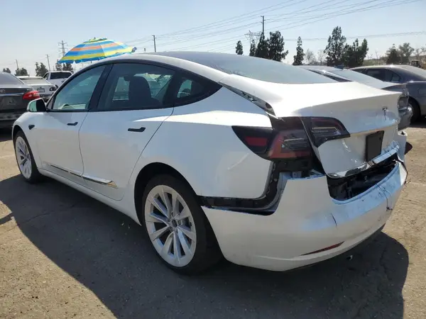 5YJ3E1EA6PF452049 2023 TESLA MODEL 3 - Image 2