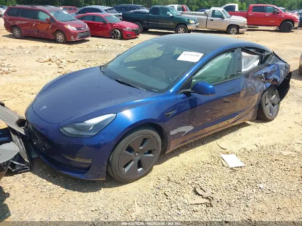 5YJ3E1EA6PF453573 2023 TESLA MODEL 3 - Image 2