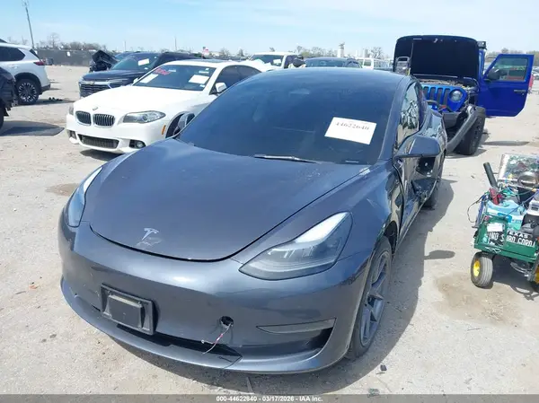 5YJ3E1EA6PF458434 2023 TESLA MODEL 3 - Image 2