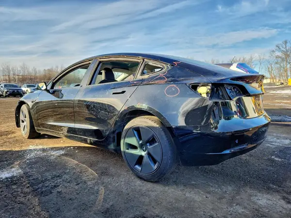 5YJ3E1EA6PF459146 2023 TESLA MODEL 3 - Image 2