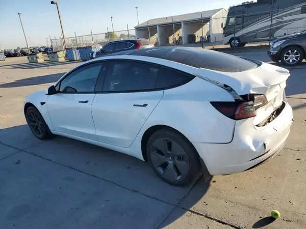 5YJ3E1EA6PF460295 2023 TESLA MODEL 3 - Image 2