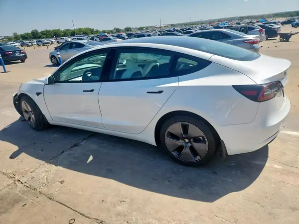 5YJ3E1EA6PF466629 2023 TESLA MODEL 3 - Image 2