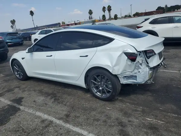 5YJ3E1EA6PF468087 2023 TESLA MODEL 3 - Image 2