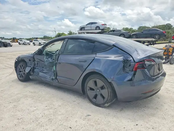 5YJ3E1EA6PF468395 2023 TESLA MODEL 3 - Image 2
