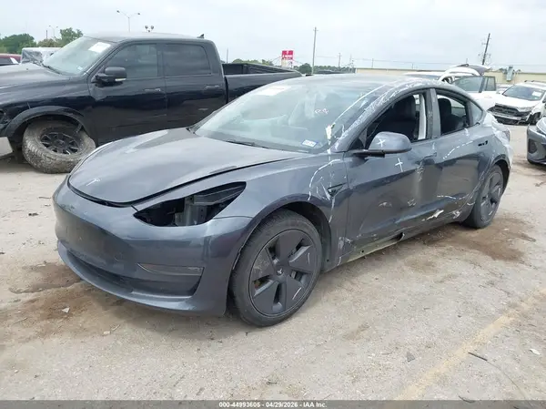5YJ3E1EA6PF470101 2023 TESLA MODEL 3 - Image 2