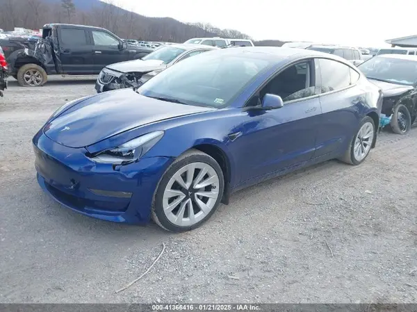 5YJ3E1EA6PF472270 2023 TESLA MODEL 3 - Image 2