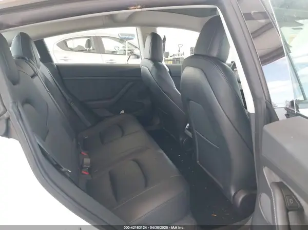 5YJ3E1EA6PF472978 2023 TESLA MODEL 3 - Image 8
