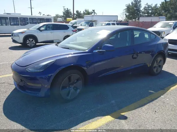5YJ3E1EA6PF476724 2023 TESLA MODEL 3 - Image 2