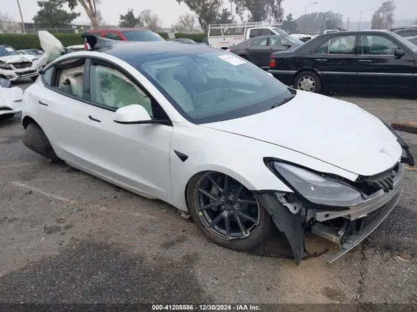 5YJ3E1EA6PF480000 2023 TESLA MODEL 3 - Image 1