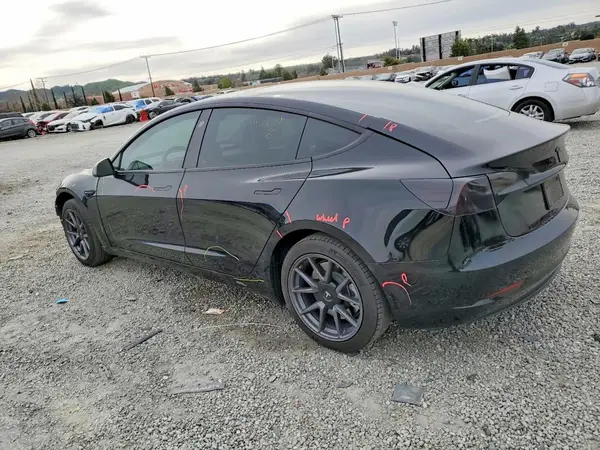 5YJ3E1EA6PF484922 2023 TESLA MODEL 3 - Image 2