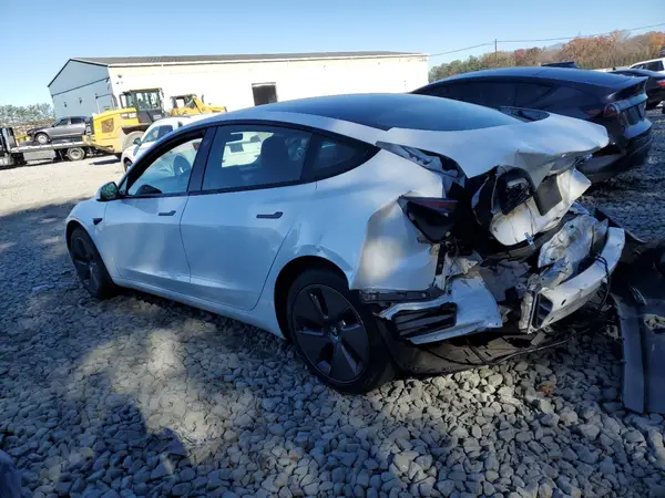5YJ3E1EA6PF487030 2023 TESLA MODEL 3 - Image 2