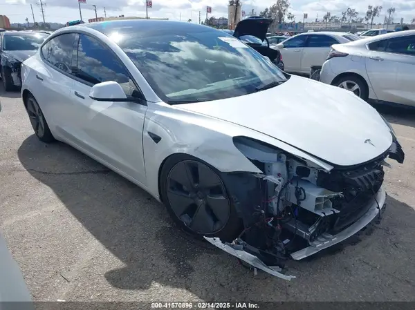 5YJ3E1EA6PF488405 2023 TESLA MODEL 3 - Image 1