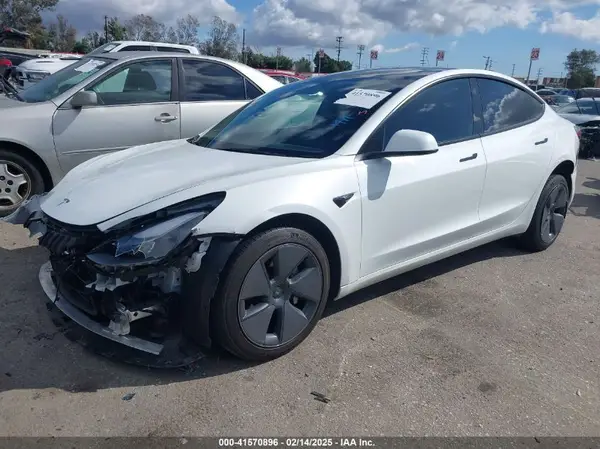 5YJ3E1EA6PF488405 2023 TESLA MODEL 3 - Image 2