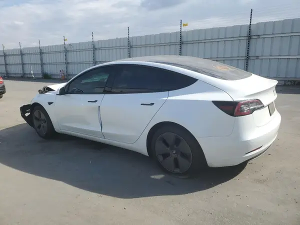 5YJ3E1EA6PF488484 2023 TESLA MODEL 3 - Image 2