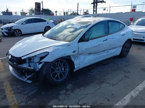 5YJ3E1EA6PF495631 2023 TESLA MODEL 3 - Image 2