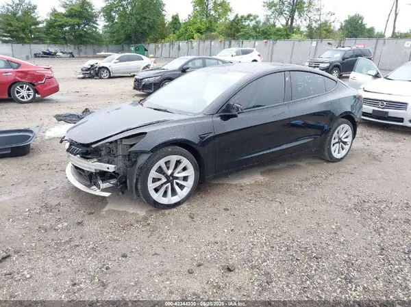 5YJ3E1EA6PF496746 2023 TESLA MODEL 3 - Image 2