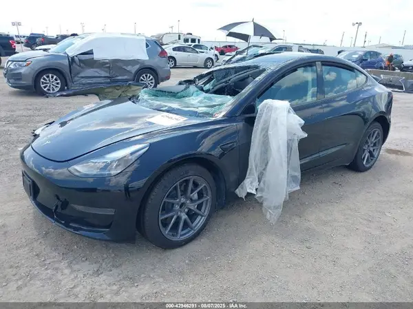 5YJ3E1EA6PF498769 2023 TESLA MODEL 3 - Image 2