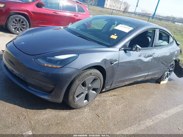 5YJ3E1EA6PF500942 2023 TESLA MODEL 3 - Image 2