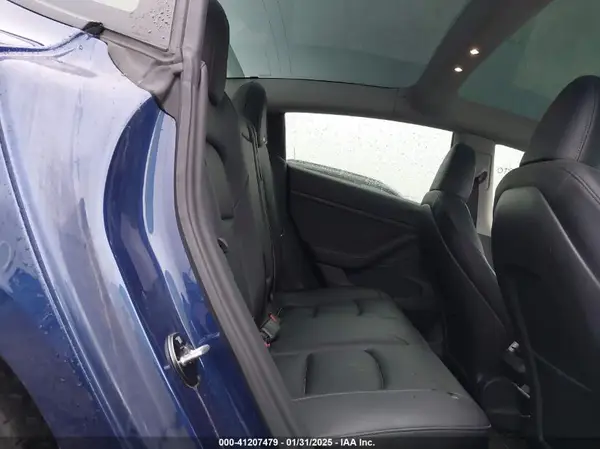 5YJ3E1EA6PF503422 2023 TESLA MODEL 3 - Image 8