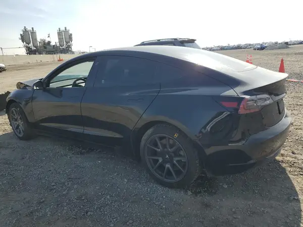 5YJ3E1EA6PF503789 2023 TESLA MODEL 3 - Image 2