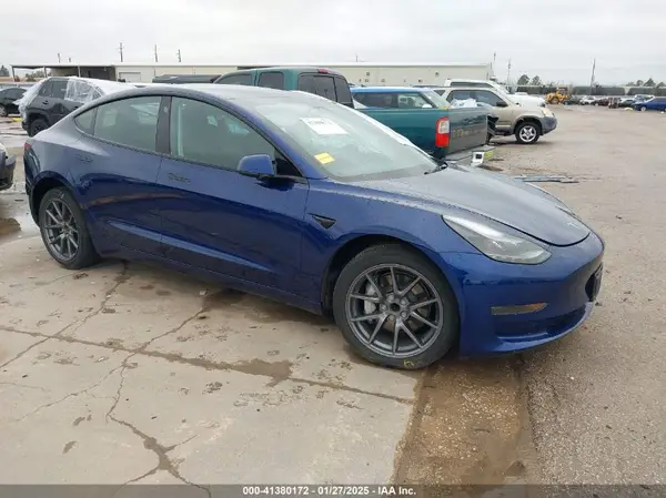 5YJ3E1EA6PF505252 2023 TESLA MODEL 3 - Image 1
