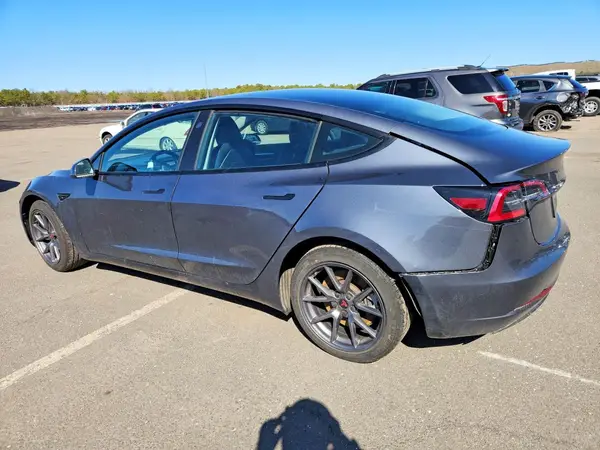 5YJ3E1EA6PF508474 2023 TESLA MODEL 3 - Image 2