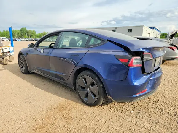 5YJ3E1EA6PF510483 2023 TESLA MODEL 3 - Image 2