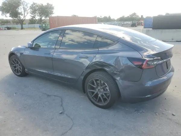 5YJ3E1EA6PF510712 2023 TESLA MODEL 3 - Image 2