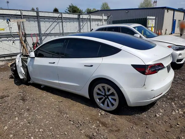 5YJ3E1EA6PF512766 2023 TESLA MODEL 3 - Image 2