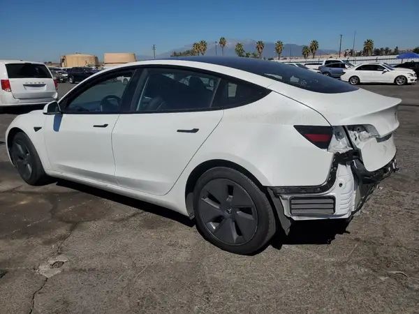 5YJ3E1EA6PF512881 2023 TESLA MODEL 3 - Image 2