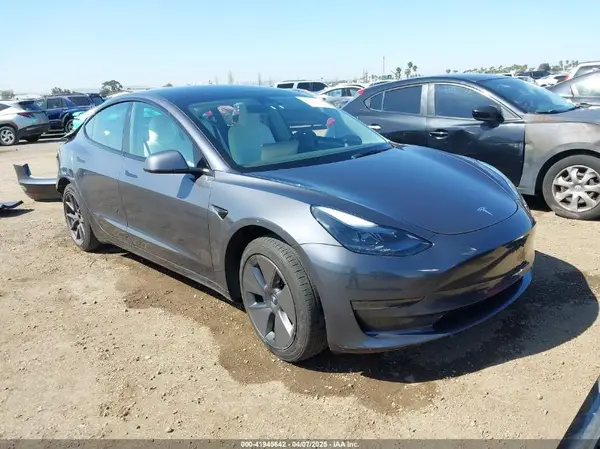 5YJ3E1EA6PF514744 2023 TESLA MODEL 3 - Image 1