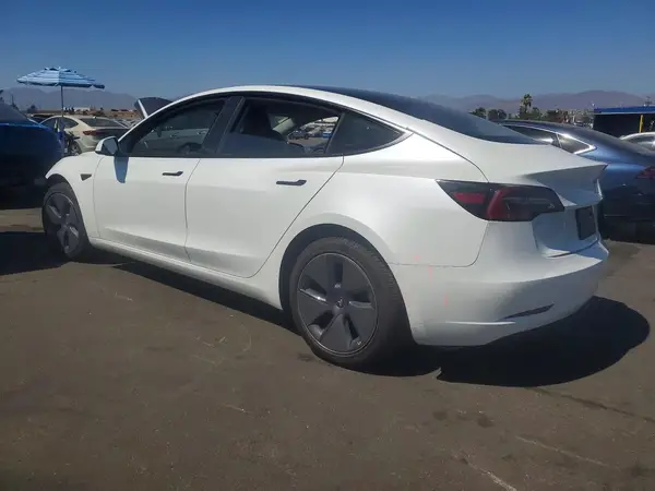 5YJ3E1EA6PF517014 2023 TESLA MODEL 3 - Image 2