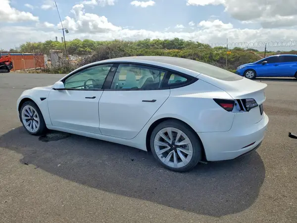 5YJ3E1EA6PF519586 2023 TESLA MODEL 3 - Image 2
