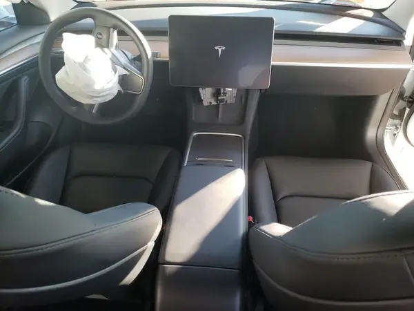 5YJ3E1EA6PF543306 2023 TESLA MODEL 3 - Image 8