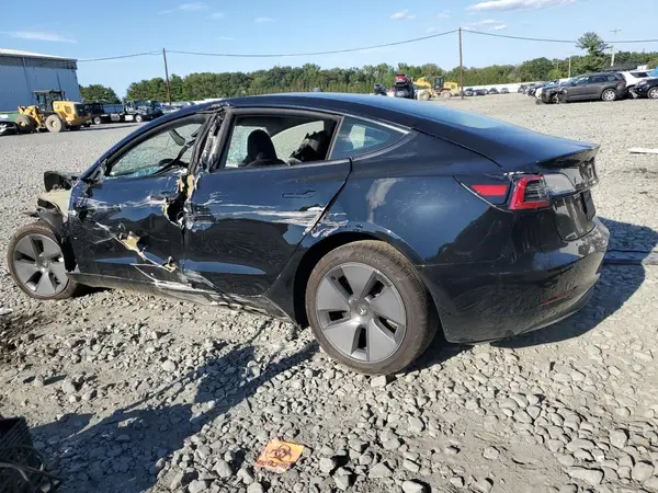 5YJ3E1EA6PF545251 2023 TESLA MODEL 3 - Image 2