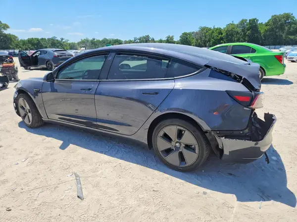 5YJ3E1EA6PF546304 2023 TESLA MODEL 3 - Image 2
