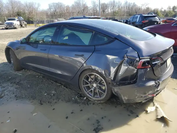 5YJ3E1EA6PF548229 2023 TESLA MODEL 3 - Image 2