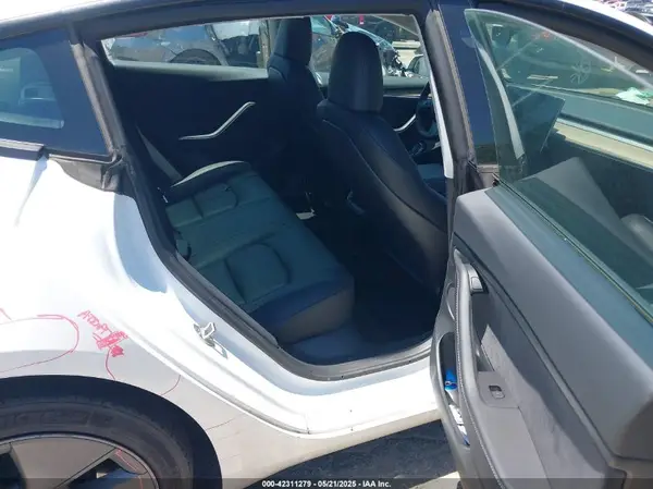 5YJ3E1EA6PF550594 2023 TESLA MODEL 3 - Image 8