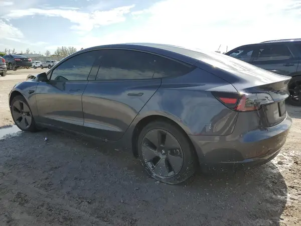 5YJ3E1EA6PF553284 2023 TESLA MODEL 3 - Image 2