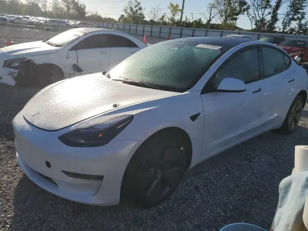 5YJ3E1EA6PF556959 2023 TESLA MODEL 3 - Image 1